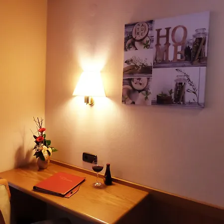 - Blume Pensión Oppenau