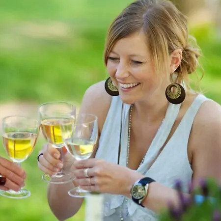 - Blume Pensión Oppenau